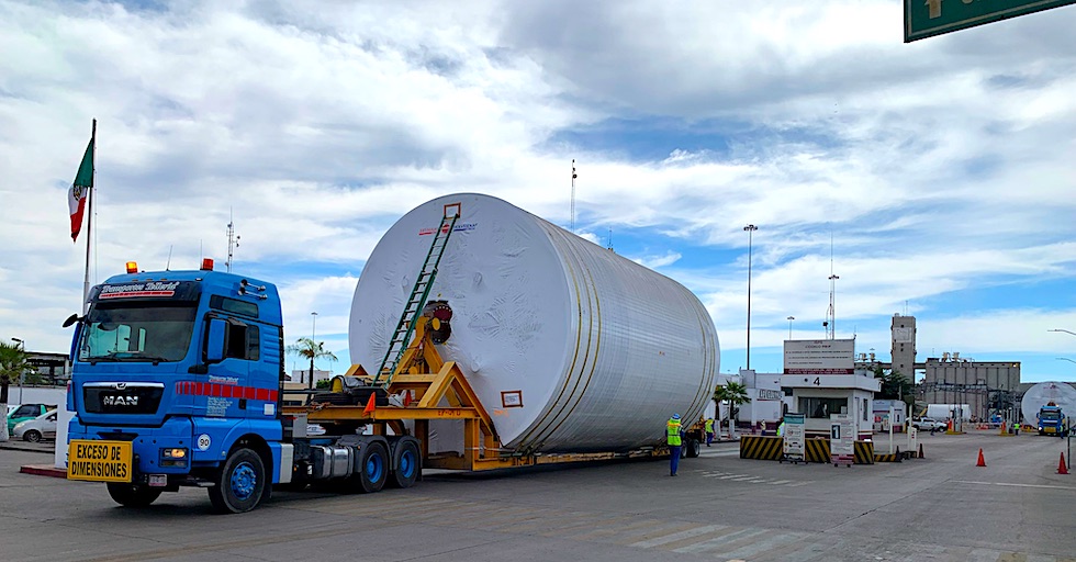 Puerto de Guaymas continúa recibiendo carga dimensionada