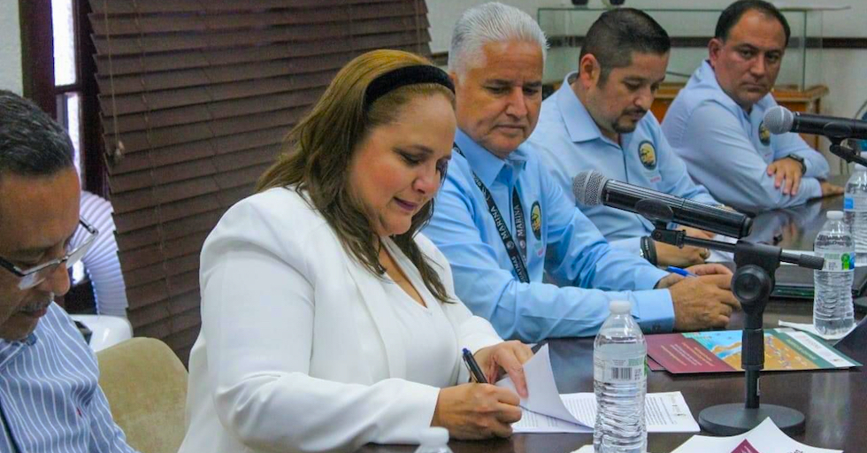 ASIPONA y el H. Ayuntamiento de Guaymas firman convenio de colaboración como fortalecimiento de la vinculación Puerto Ciudad