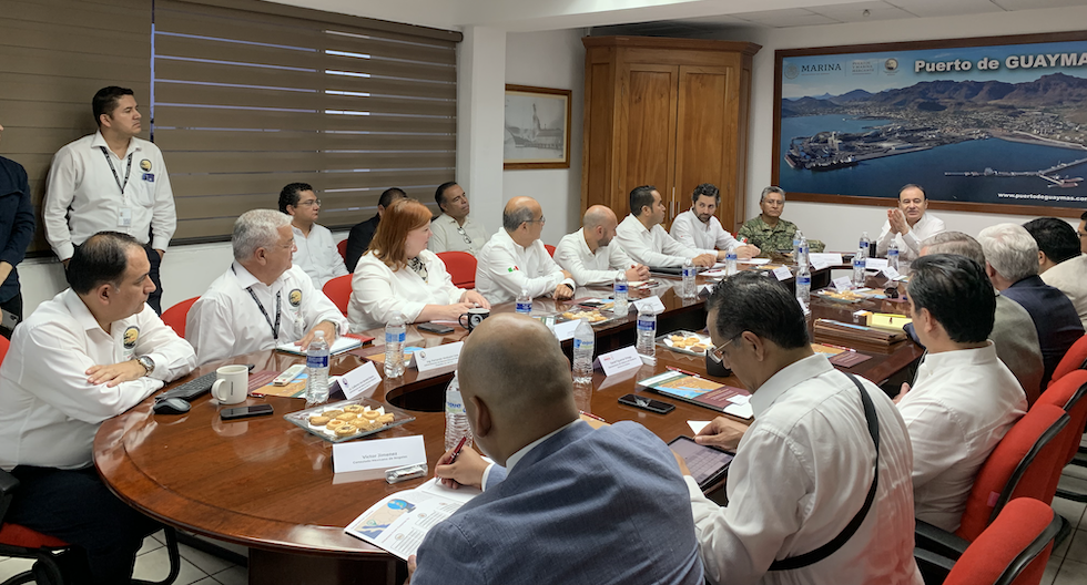 Gobernador de Sonora visita Puerto de Guaymas