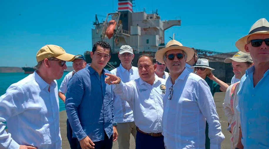 Importante visita en ASIPONA GUAYMAS