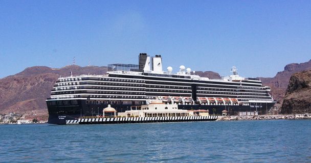 Llega a Guaymas por primera vez el crucero 